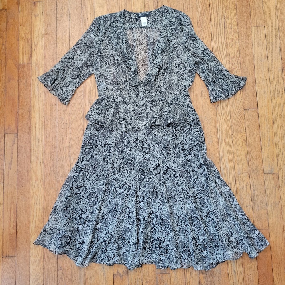 Jones NY Collection Silk Paisley 2 Piece Set‎ Skirt Ruffle Top 8 12 Black Grey